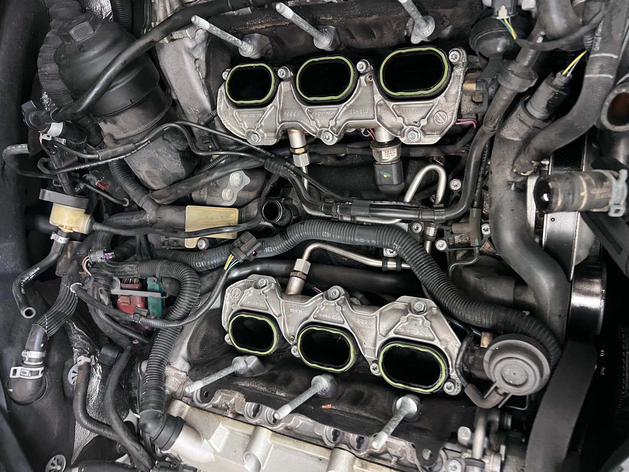 2016 Audi A7 PCV Valve Replacement photo 1