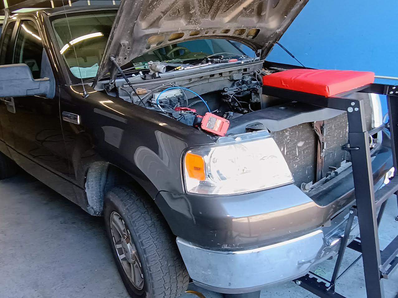 2005 Ford F-150 Intake Manifold Gasket Replacement photo 3